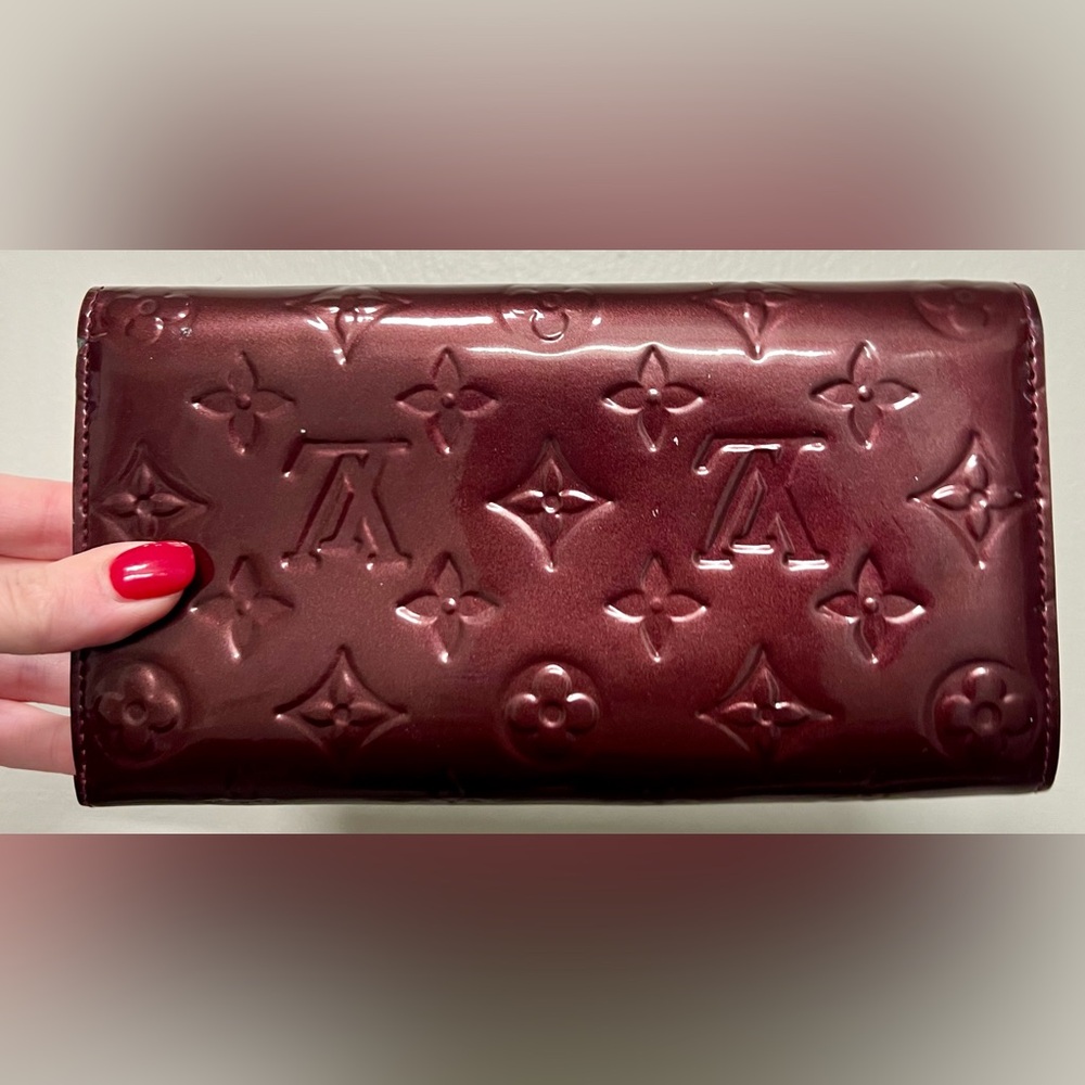 LV Vernis Wallet | Burgundy - Picture 3 of 15